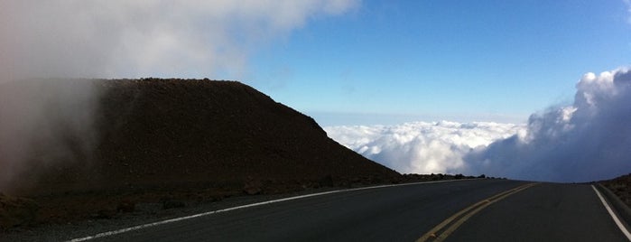 Pu‘u ‘ula‘ula (Haleakalā Summit) is one of Maui Recommendations.