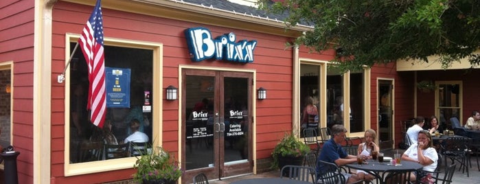Brixx Wood Fired Pizza is one of Lugares favoritos de Alfredo.