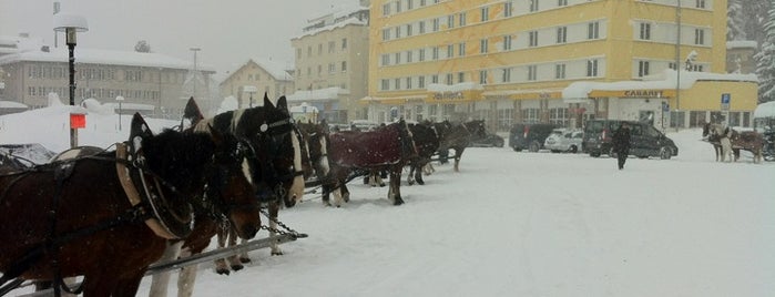 Bahnhof Arosa is one of Lugares favoritos de Amit.