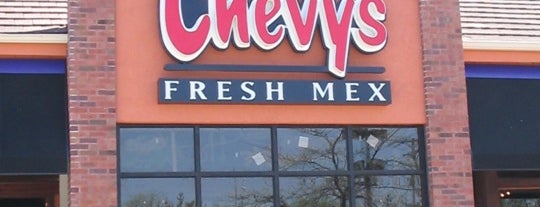 Chevys Fresh Mex is one of Tempat yang Disukai Paul.