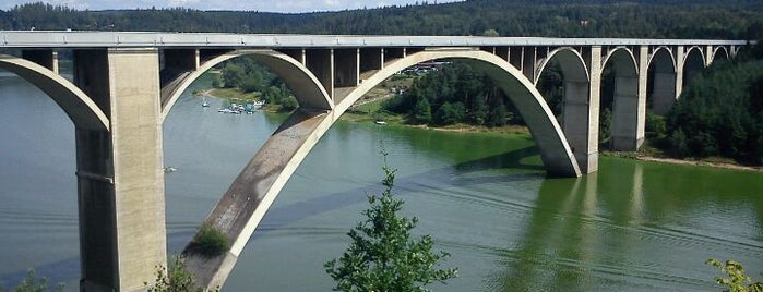 Podolský most is one of Mosty.