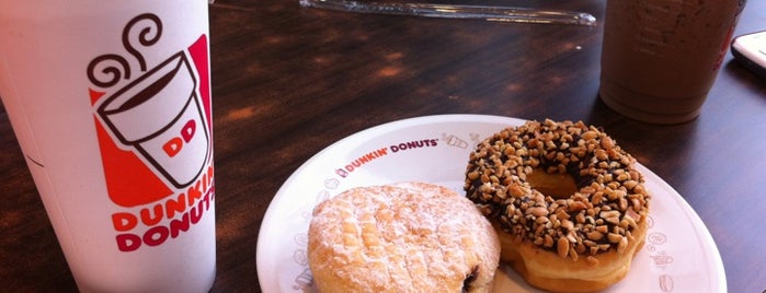 Dunkin' is one of Tamzさんのお気に入りスポット.