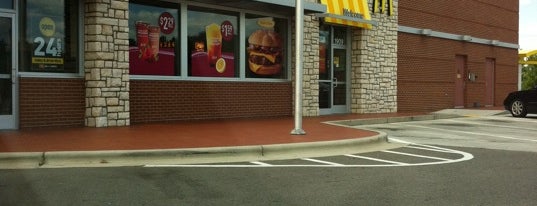 McDonald's is one of Lugares favoritos de Harry.