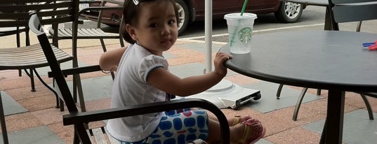 Starbucks is one of Youssef 님이 좋아한 장소.