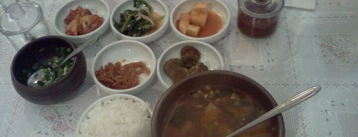 Samwon Restaurant is one of Foodies.