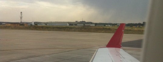 Aeropuerto de Badajoz (LEBZ) is one of Aeropuertos.