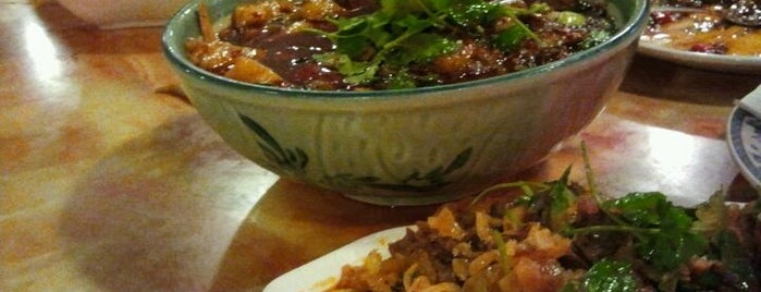 Szechuan Chef is one of Sahar's Saved Places.
