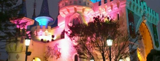 Lotte World Adventure is one of my favorite places ♥.