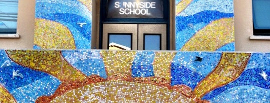 Sunnyside Elementary School is one of Tempat yang Disukai Soni.