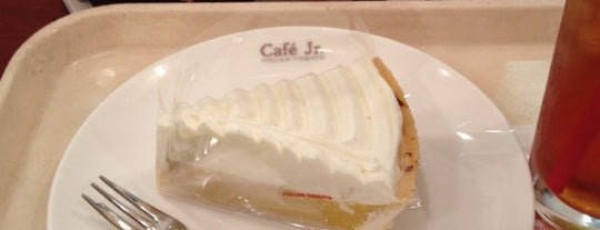 イタリアントマト カフェジュニア なんばウォーク店 is one of なんばウォーク.