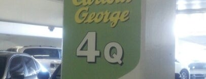 Curious George Parking is one of Tempat yang Disukai Ryan.