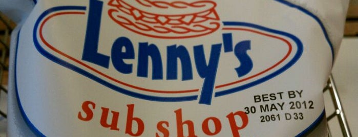 Lenny's Sub Shop is one of Lieux sauvegardés par Jaysyn.