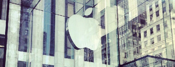 Apple Fifth Avenue is one of NYC.