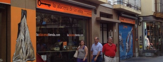 La alacena de San Eloy is one of Bares y Tapas Sevilla.