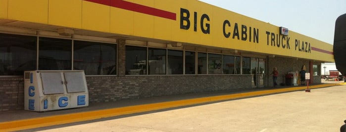 Big Cabin Travel Plaza is one of Lugares favoritos de Jeanette.