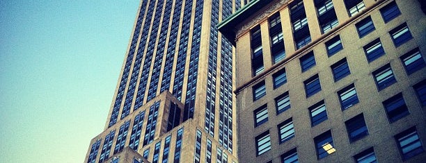 ตึกเอ็มไพร์สเตต is one of 101 places to see in Manhattan before you die.