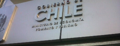 Ministerio de Economía is one of Servicios Públicos.