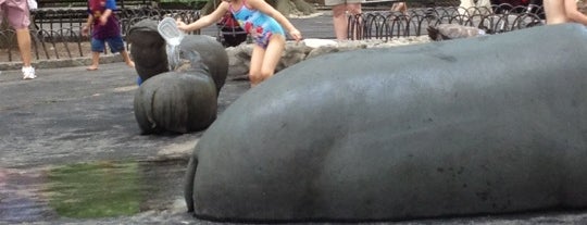 Hippo Playground is one of Lekparker NYC.