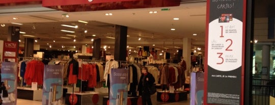Galeries Lafayette is one of Antoineさんのお気に入りスポット.