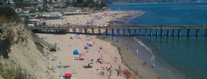 Capitola Beach is one of Santa Cruz Spots.