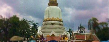 Wat Phra Si Mahathat is one of ^^Thai: 🔆^^.