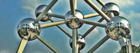 Atomium is one of Bruxelas.