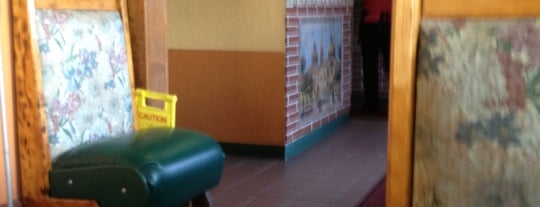 El Potrillo is one of Tempat yang Disukai Dianna.