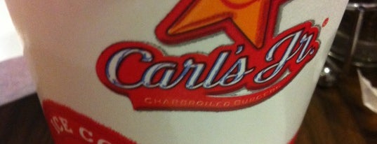 Carl's Jr. is one of สถานที่ที่ Andre ถูกใจ.