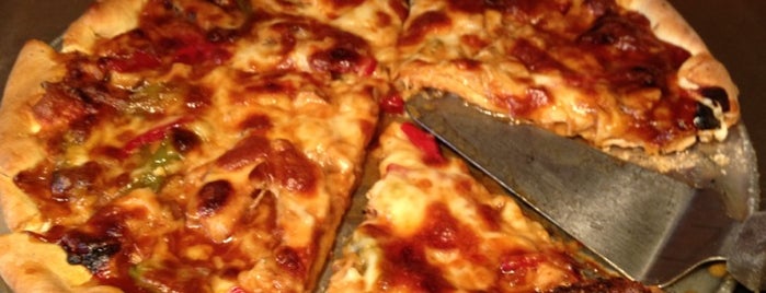 George's Pizza is one of Seth : понравившиеся места.