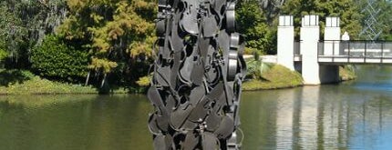 The Sydney and Walda Besthoff Sculpture Garden is one of SB '13.