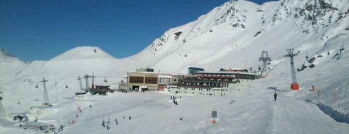 Les Ruinettes Station Lift is one of Chamonix Unlimited.
