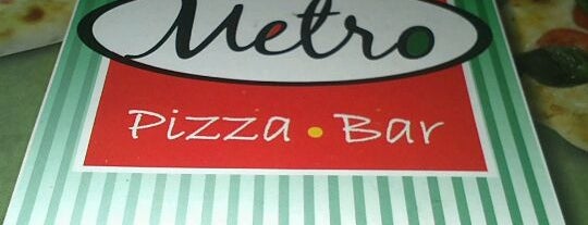Metro Pizza Bar is one of Tempat yang Disukai Guta.