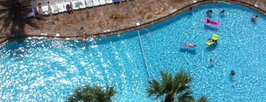 Holiday Inn Resort Panama City Beach is one of Lieux qui ont plu à Robert.