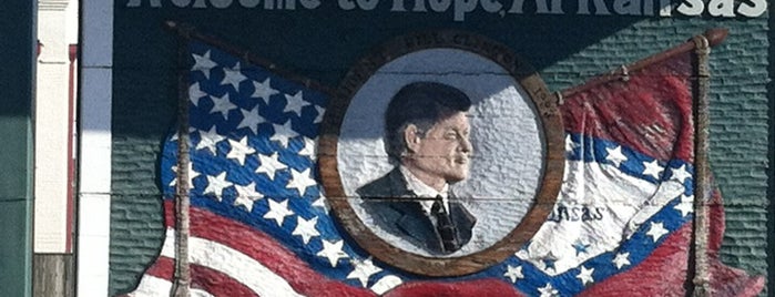 President William J. Clinton Birthplace Home is one of James'in Beğendiği Mekanlar.