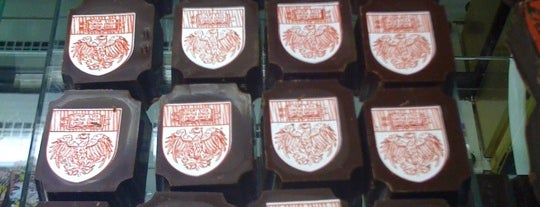 Canady Le Chocolatier is one of Gespeicherte Orte von Rebecca.