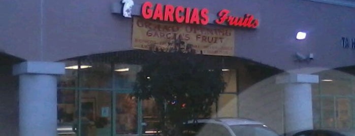 Garcia's Fruits is one of Andrew'in Kaydettiği Mekanlar.