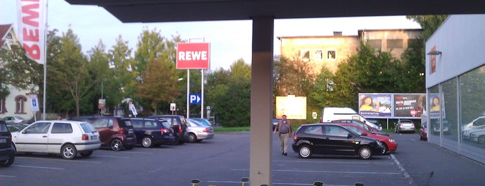 REWE is one of Korrigieren.