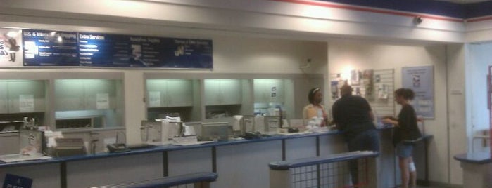 US Post Office is one of Davidさんのお気に入りスポット.