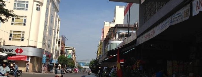 Han Market is one of Todo in Vietnam.