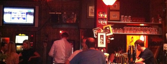 Nell Gwynne Tavern is one of Piccadilly bar hop.