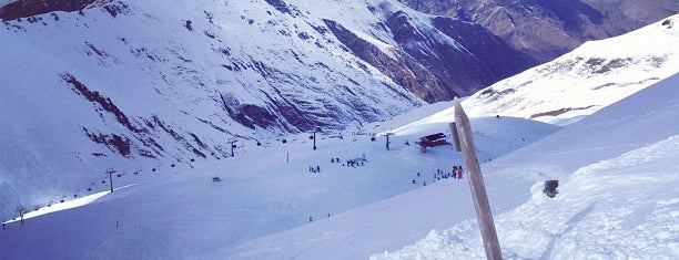 Treble Cone Ski Area is one of The Best Skiing in the World.