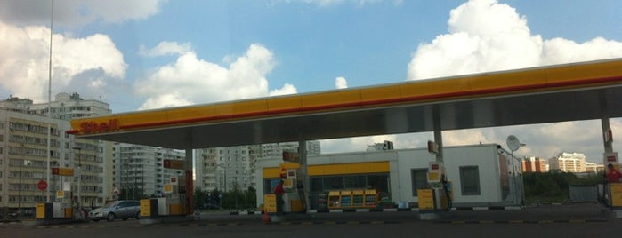 Shell is one of Лучшие АЗС Москвы.