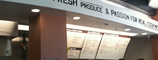 Baja Fresh is one of Terecille 님이 좋아한 장소.