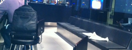 Smokers Lounge is one of Lugares favoritos de Ankur.