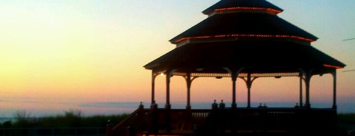 Bradley Beach Gazebo is one of Marianaさんのお気に入りスポット.