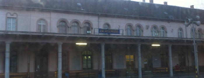 Zalaegerszeg vasútállomás is one of Pályaudvarok, vasútállomások (Train Stations).