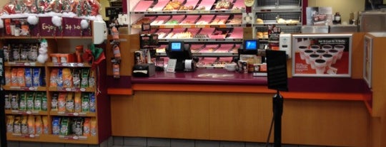 Dunkin' is one of Posti che sono piaciuti a Eric.