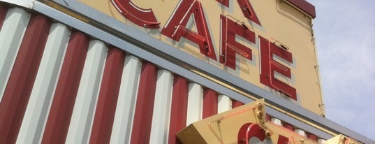 OK Cafe is one of Tempat yang Disukai Tam.