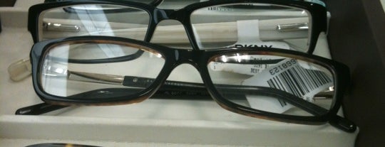 LensCrafters is one of Gさんのお気に入りスポット.