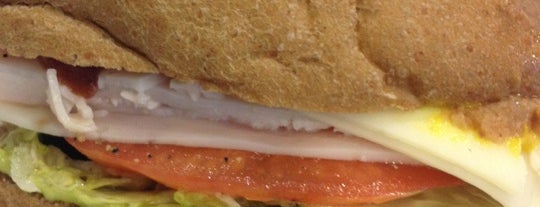 Thundercloud Subs is one of Loganさんのお気に入りスポット.